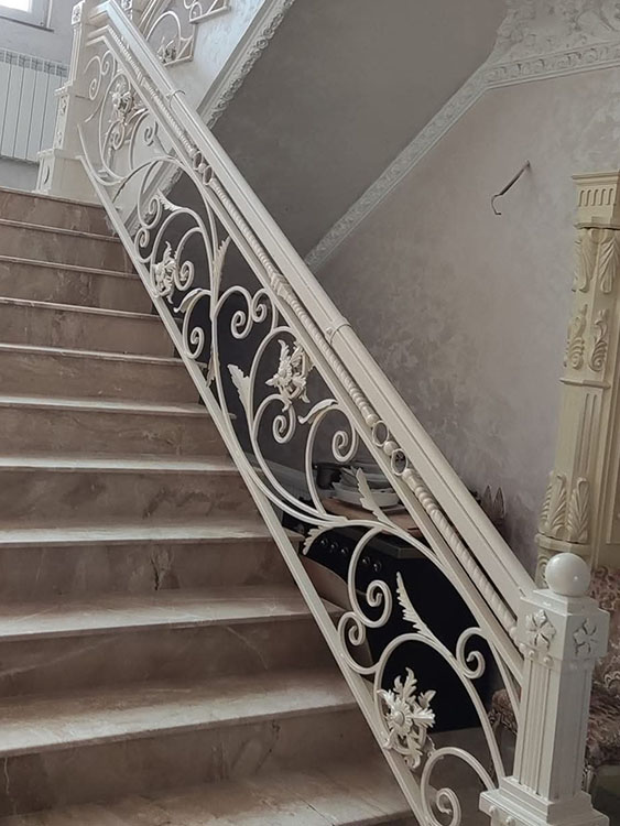hps - balustrada metalica interioara din fier forjat