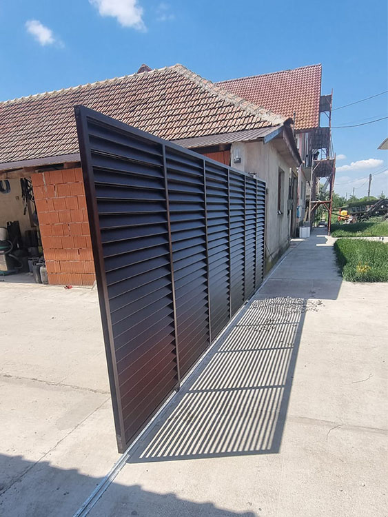 hps - poarta auto metalica culisanta model jaluzea